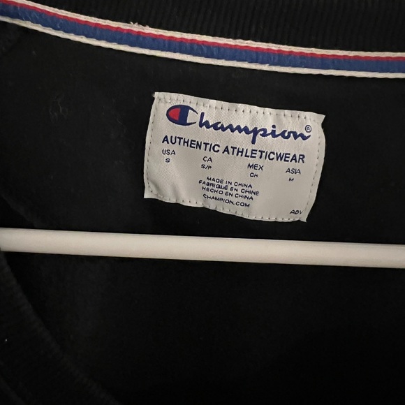 Champion Sweatshirt - Picture 3 of 3